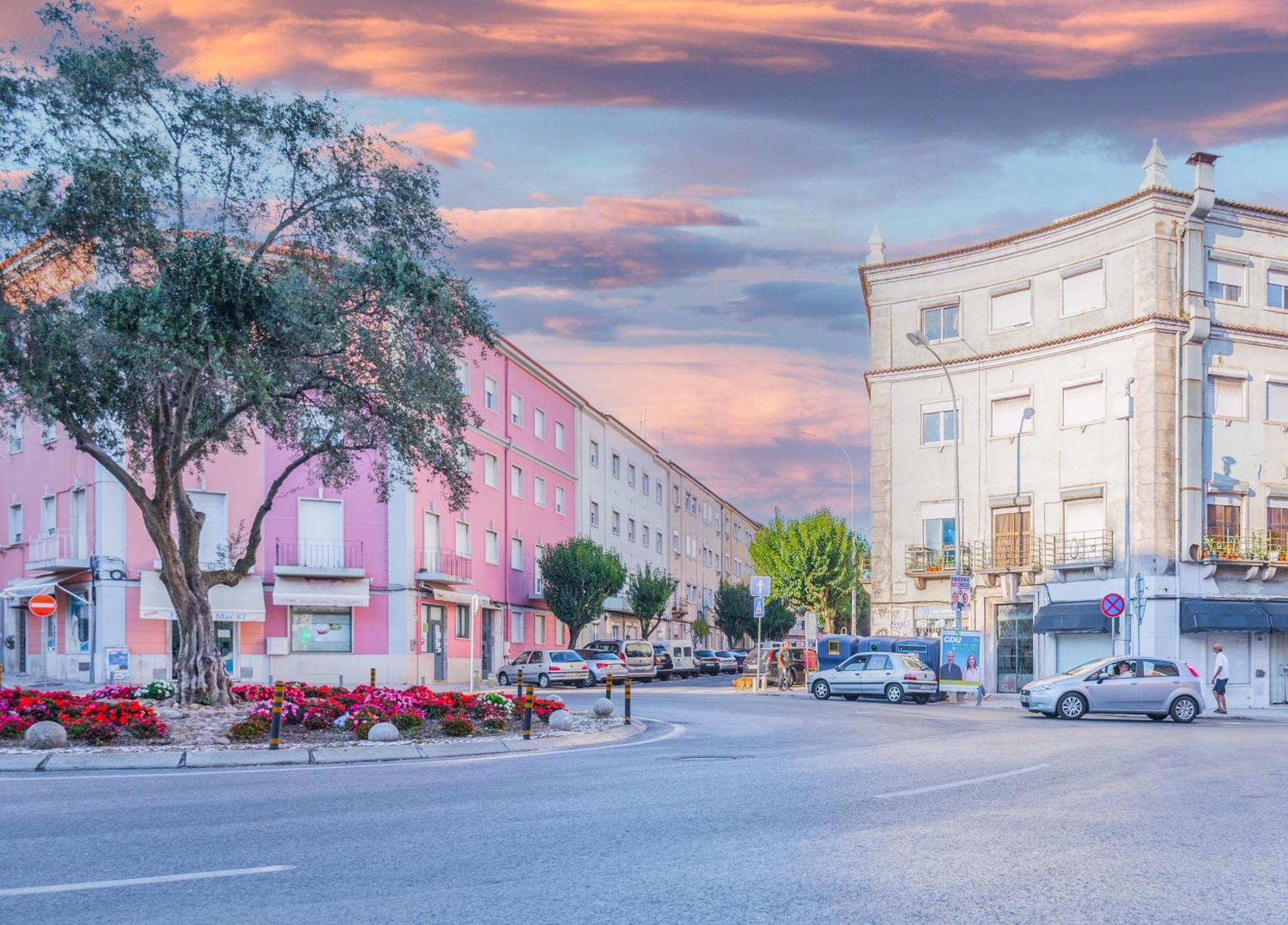 Отель April Square By Lisbon With Sintra Амадора Экстерьер фото